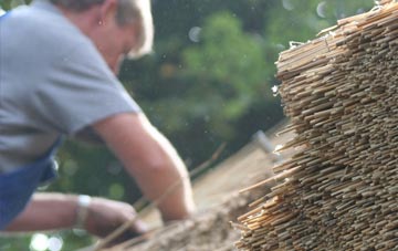 professional Ogbourne St George thatchers